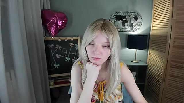 Madelaineses online show from 11/16/25, 10:10