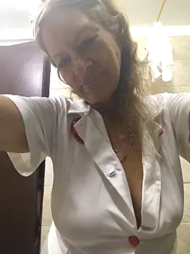 Snapshot of MaryeLunna chatting on 10/05/25, 11:08 MaryeLunna online show from 10/05/25, 11:08