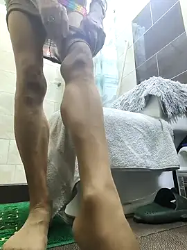 Snapshot of MaryeLunna chatting on 10/16/25, 06:42 MaryeLunna online show from 10/16/25, 06:42