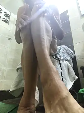 Snapshot of MaryeLunna chatting on 10/20/25, 12:55 MaryeLunna online show from 10/20/25, 12:55