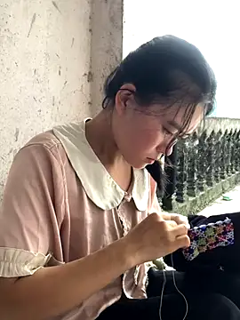 Maymay97 online show from 10/17/25, 06:49