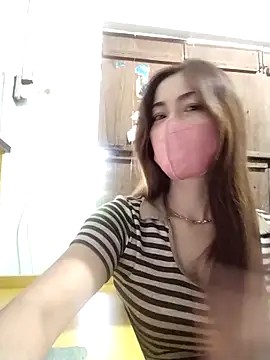 Snapshot of Baby-ladysweet20 chatting on 09/18/25, 01:18 Baby-ladysweet20 online show from 09/18/25, 01:18