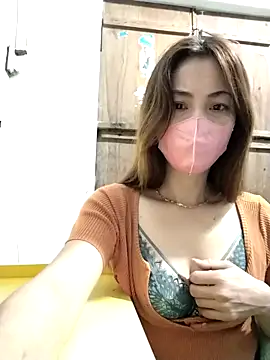 Snapshot of Baby-ladysweet20 chatting on 09/28/25, 09:42 Baby-ladysweet20 online show from 09/28/25, 09:42