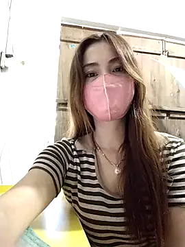 Snapshot of Baby-ladysweet20 chatting on 10/07/25, 01:14 Baby-ladysweet20 online show from 10/07/25, 01:14