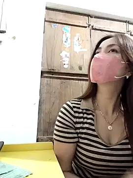 Snapshot of Baby-ladysweet20 chatting on 10/13/25, 09:04 Baby-ladysweet20 online show from 10/13/25, 09:04