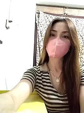 Snapshot of Baby-ladysweet20 chatting on 10/21/25, 11:33 Baby-ladysweet20 online show from 10/21/25, 11:33