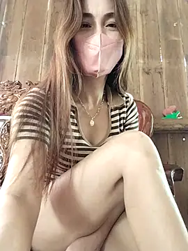 Snapshot of Baby-ladysweet20 chatting on 10/22/25, 01:39 Baby-ladysweet20 online show from 10/22/25, 01:39