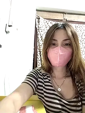 Snapshot of Baby-ladysweet20 chatting on 10/24/25, 10:33 Baby-ladysweet20 online show from 10/24/25, 10:33