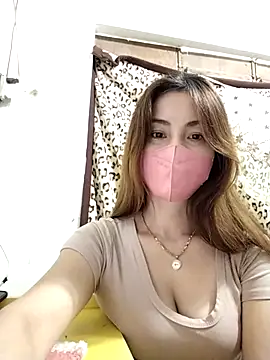 Snapshot of Baby-ladysweet20 chatting on 11/07/25, 01:05 Baby-ladysweet20 online show from 11/07/25, 01:05