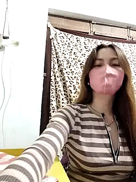 Snapshot of Baby-ladysweet20 chatting on 12/14/25, 10:20 Baby-ladysweet20 online show from 12/14/25, 10:20