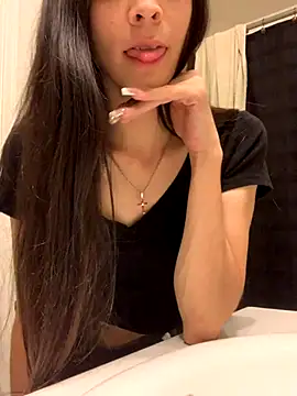 lovinlush online show from 10/23/25, 04:28