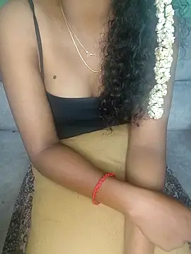 Tamilpallavi online show from 10/27/25, 09:41