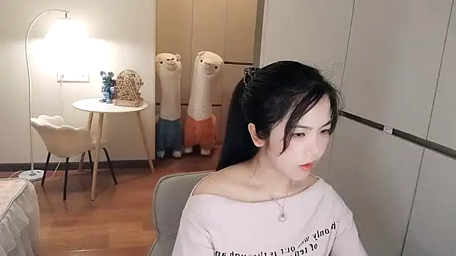 Snapshot of XiaoAnQi chatting on 09/28/25, 12:32 XiaoAnQi online show from 09/28/25, 12:32