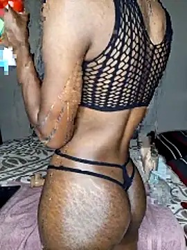 Unique05 online show from 11/25/25, 09:04