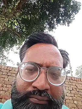 Snapshot of hard_boy9455 chatting on 10/06/25, 03:37 hard boy9455 online show from 10/06/25, 03:37