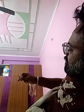 Snapshot of hard_boy9455 chatting on 10/16/25, 12:11 hard boy9455 online show from 10/16/25, 12:11