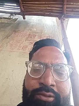 Snapshot of hard_boy9455 chatting on 10/19/25, 03:07 hard boy9455 online show from 10/19/25, 03:07