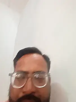 Snapshot of hard_boy9455 chatting on 10/26/25, 11:16 hard boy9455 online show from 10/26/25, 11:16