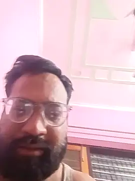 Snapshot of hard_boy9455 chatting on 11/14/25, 12:42 hard boy9455 online show from 11/14/25, 12:42