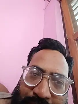 Snapshot of hard_boy9455 chatting on 11/15/25, 01:25 hard boy9455 online show from 11/15/25, 01:25