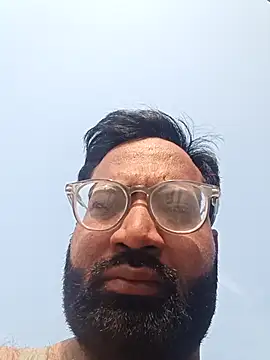 Snapshot of hard_boy9455 chatting on 11/19/25, 03:50 hard boy9455 online show from 11/19/25, 03:50