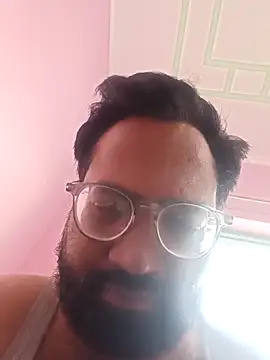 Snapshot of hard_boy9455 chatting on 11/29/25, 02:58 hard boy9455 online show from 11/29/25, 02:58