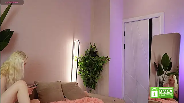 Miya Nelson online show from 09/20/25, 04:35