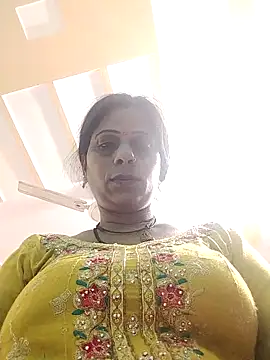 Soniya Roy online show from 03/18/26, 09:56
