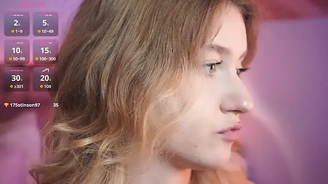 Snapshot of Nerissa_xo chatting on 10/24/25, 08:38 Nerissa xo online show from 10/24/25, 08:38