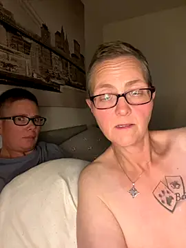 Snapshot of Curvy-Jinx chatting on 09/23/25, 09:18 Curvy-Jinx online show from 09/23/25, 09:18