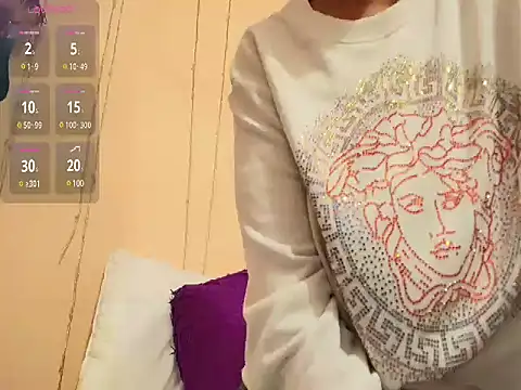 rachelroberts online show from 03/04/25, 02:21