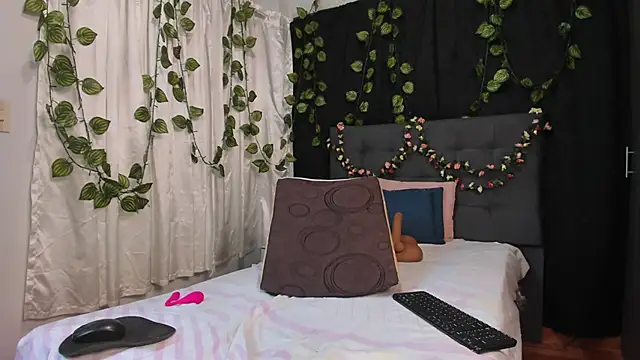 Delilah 85 online show from 04/30/26, 08:57