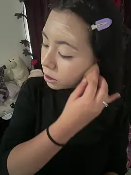 Kitty yukimura online show from 10/10/25, 09:03