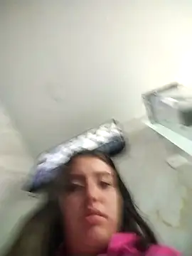 Snapshot of BrithaniKy chatting on 10/18/25, 08:20 BrithaniKy online show from 10/18/25, 08:20