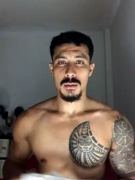 Snapshot of Owenferrara chatting on 11/23/25, 04:01 Owenferrara online show from 11/23/25, 04:01