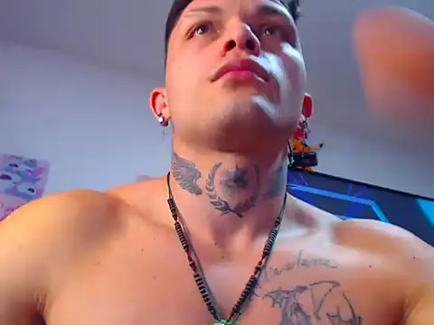 Snapshot of Kieran_kian chatting on 11/19/25, 03:23 Kieran kian online show from 11/19/25, 03:23