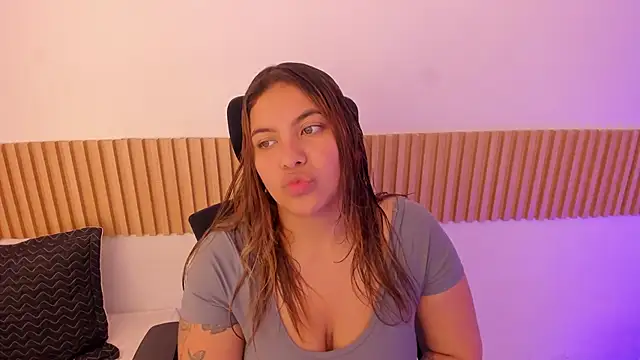 Snapshot of OliviaSweett chatting on 10/30/25, 06:52 OliviaSweett online show from 10/30/25, 06:52