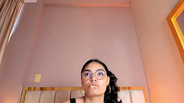 LunaAspen  online show from 11/18/25, 06:12