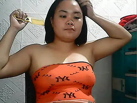 CreamyPussy4uxx online show from 02/07/26, 09:46
