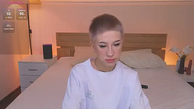 Necucub online show from 10/09/25, 03:59