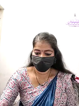 Snapshot of tamil_Sigappu_Roja chatting on 12/16/25, 12:37 tamil Sigappu Roja online show from 12/16/25, 12:37