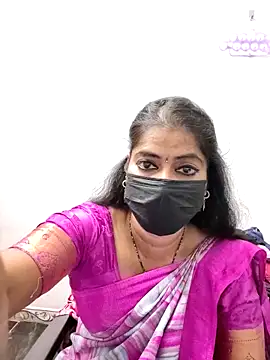 Snapshot of tamil_Sigappu_Roja chatting on 12/17/25, 01:44 tamil Sigappu Roja online show from 12/17/25, 01:44
