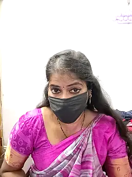 Snapshot of tamil_Sigappu_Roja chatting on 12/17/25, 01:50 tamil Sigappu Roja online show from 12/17/25, 01:50