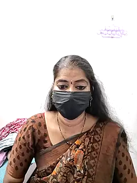 Snapshot of tamil_Sigappu_Roja chatting on 12/19/25, 12:50 tamil Sigappu Roja online show from 12/19/25, 12:50