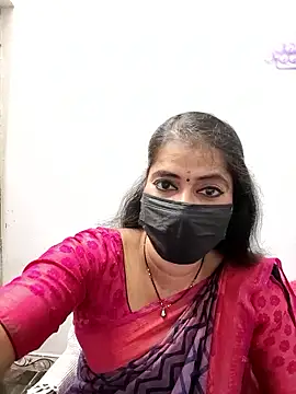 Snapshot of tamil_Sigappu_Roja chatting on 01/07/26, 12:57 tamil Sigappu Roja online show from 01/07/26, 12:57