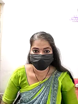 Snapshot of tamil_Sigappu_Roja chatting on 01/08/26, 12:46 tamil Sigappu Roja online show from 01/08/26, 12:46