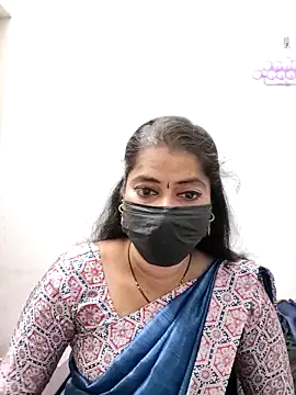 Snapshot of tamil_Sigappu_Roja chatting on 02/13/26, 01:01 tamil Sigappu Roja online show from 02/13/26, 01:01