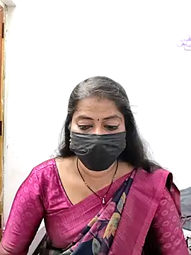 Snapshot of tamil_Sigappu_Roja chatting on 03/09/26, 12:47 tamil Sigappu Roja online show from 03/09/26, 12:47