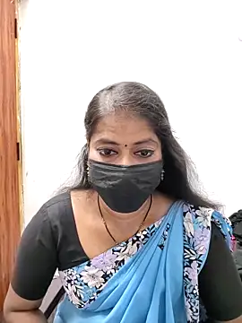 Snapshot of tamil_Sigappu_Roja chatting on 03/18/26, 12:58 tamil Sigappu Roja online show from 03/18/26, 12:58
