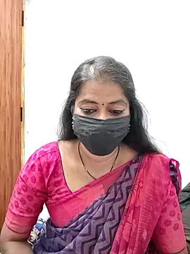 Snapshot of tamil_Sigappu_Roja chatting on 03/23/26, 12:47 tamil Sigappu Roja online show from 03/23/26, 12:47